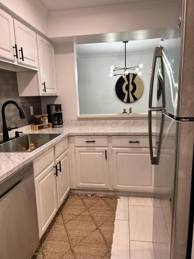 Stylish Downtown Nashville 3 Beds, 1 Bedroom With Private Patio, Parking Exterior photo